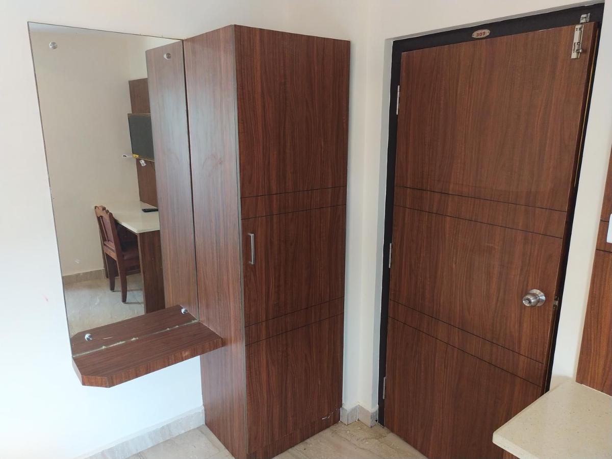 Hotel White Boutique Puducherry Exterior foto