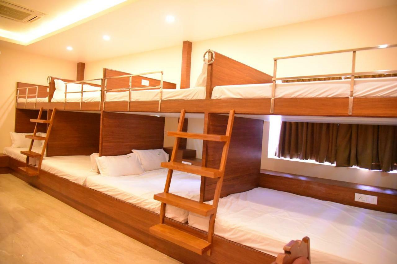 Hotel White Boutique Puducherry Exterior foto